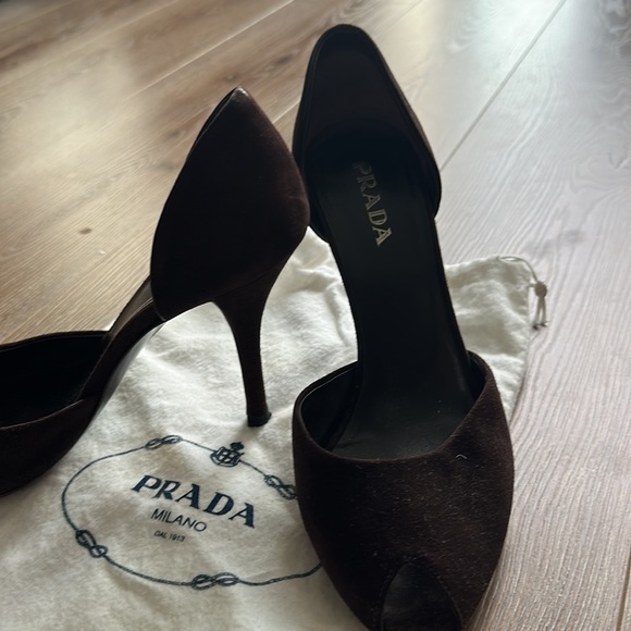 Prada brown suede d’orsay pumps - Picture 3 of 8